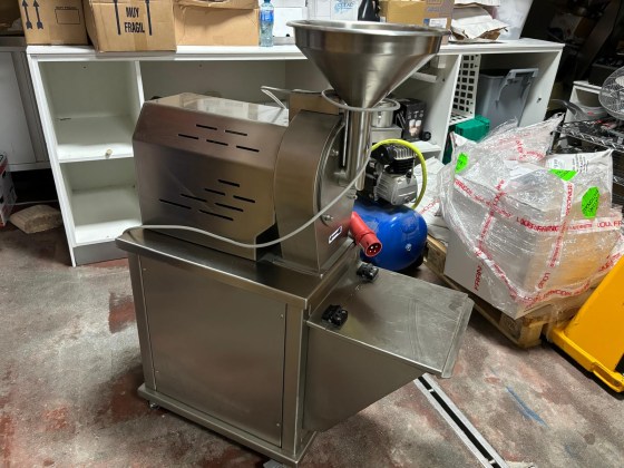 Sugar Grinder Pic 02